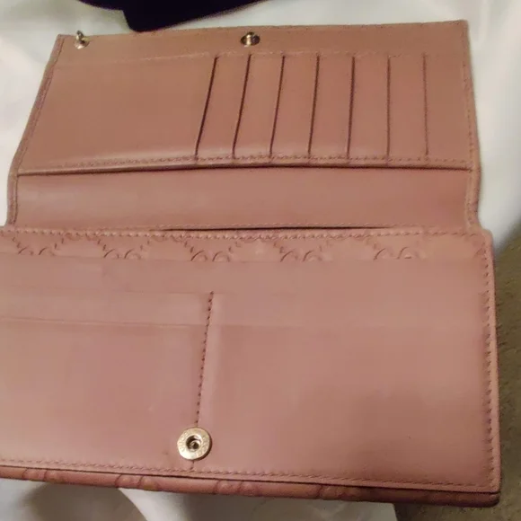 🔥Authentic Gucci Continental Pink Wallet - Picture 2 of 6